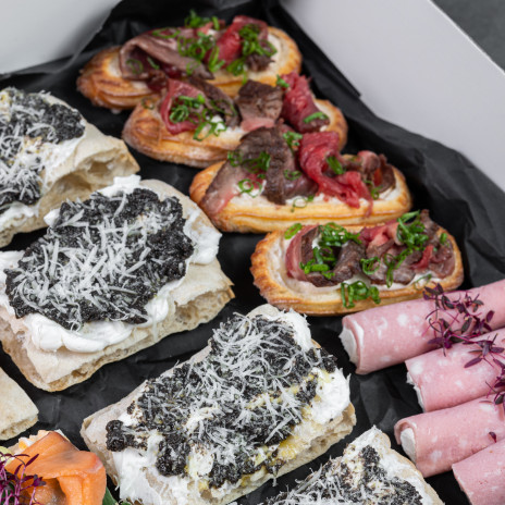  Бокс «К вину два»