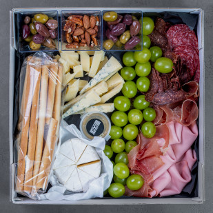  Бокс «К вину раз»