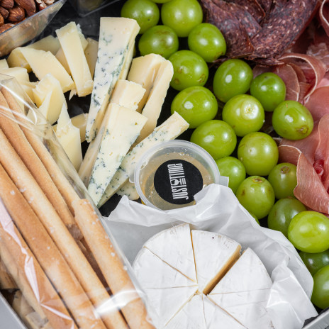  Бокс «К вину раз»